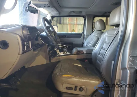 2004 Hummer H2 z USA, uszkodzony, nr VIN 5GRGN23U64H114682